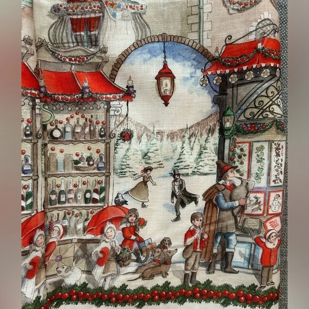 Tessitura Toscana Telerie Firenze 67”x 67” Italian Linen Christmas Tablecloth